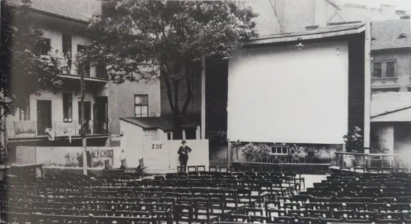 kino ve Štítného